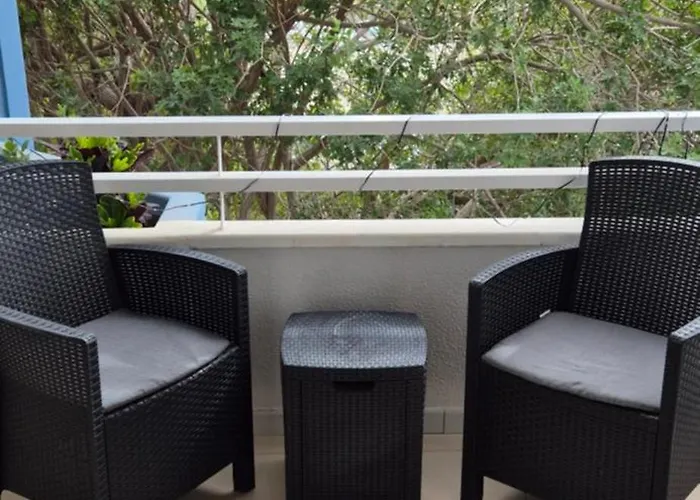 Ocean Flat With View Relax